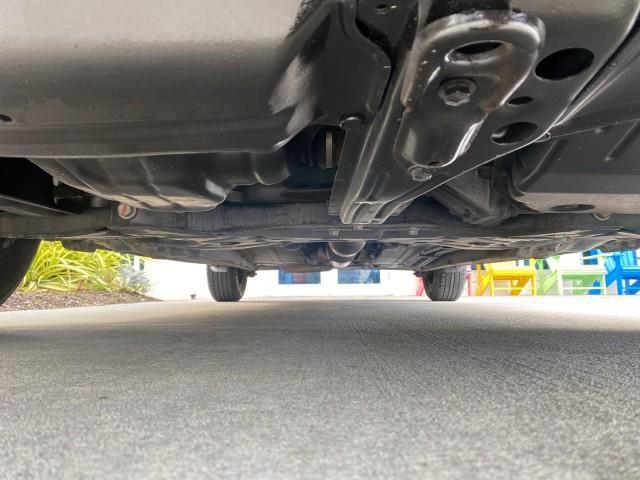 2007 Silver Streak Mica /Stone Toyota Corolla CE LOW MILES 11,867 1 OWNER (1NXBR32E07Z) with an 1.8L DOHC SFI 16-Valve VVT-i 4-Cyl Engine engine, Automatic transmission, located at 4701 North Dixie Hwy, Pompano Beach, FL, 33064, (954) 422-2889, 26.240938, -80.123474 - OUR WEBPAGE FLORIDACARS1.COM HAS OVER 100 PHOTOS AND FREE CARFAX LINK 2007 TOYOTA COROLLA CE HAS EVERY OPTION AS A LE - FULLY LOADED VIN: 1NXBR32E07Z816925 1 N X B R 3 2 E 0 7 Z 8 1 6 9 2 5 SEDAN 4 DR 1.8L I4 F DOHC 16V GASOLINE 41 MPG FRONT WHEEL DRIVE Features Air Conditioning AM/FM Stereo Automat - Photo#21