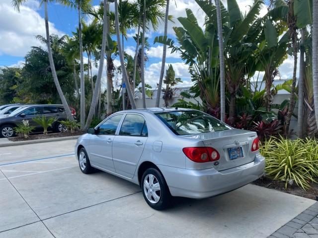 2007 Silver Streak Mica /Stone Toyota Corolla CE LOW MILES 11,867 1 OWNER (1NXBR32E07Z) with an 1.8L DOHC SFI 16-Valve VVT-i 4-Cyl Engine engine, Automatic transmission, located at 4701 North Dixie Hwy, Pompano Beach, FL, 33064, (954) 422-2889, 26.240938, -80.123474 - OUR WEBPAGE FLORIDACARS1.COM HAS OVER 100 PHOTOS AND FREE CARFAX LINK 2007 TOYOTA COROLLA CE HAS EVERY OPTION AS A LE - FULLY LOADED VIN: 1NXBR32E07Z816925 1 N X B R 3 2 E 0 7 Z 8 1 6 9 2 5 SEDAN 4 DR 1.8L I4 F DOHC 16V GASOLINE 41 MPG FRONT WHEEL DRIVE Features Air Conditioning AM/FM Stereo Automat - Photo#32