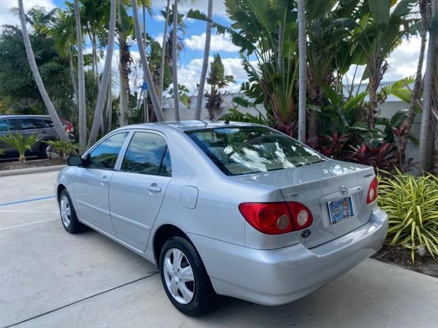 2007 Silver Streak Mica /Stone Toyota Corolla CE LOW MILES 11,867 1 OWNER (1NXBR32E07Z) with an 1.8L DOHC SFI 16-Valve VVT-i 4-Cyl Engine engine, Automatic transmission, located at 4701 North Dixie Hwy, Pompano Beach, FL, 33064, (954) 422-2889, 26.240938, -80.123474 - OUR WEBPAGE FLORIDACARS1.COM HAS OVER 100 PHOTOS AND FREE CARFAX LINK 2007 TOYOTA COROLLA CE HAS EVERY OPTION AS A LE - FULLY LOADED VIN: 1NXBR32E07Z816925 1 N X B R 3 2 E 0 7 Z 8 1 6 9 2 5 SEDAN 4 DR 1.8L I4 F DOHC 16V GASOLINE 41 MPG FRONT WHEEL DRIVE Features Air Conditioning AM/FM Stereo Automat - Photo#33