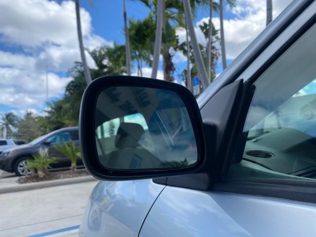 2007 Silver Streak Mica /Stone Toyota Corolla CE LOW MILES 11,867 1 OWNER (1NXBR32E07Z) with an 1.8L DOHC SFI 16-Valve VVT-i 4-Cyl Engine engine, Automatic transmission, located at 4701 North Dixie Hwy, Pompano Beach, FL, 33064, (954) 422-2889, 26.240938, -80.123474 - OUR WEBPAGE FLORIDACARS1.COM HAS OVER 100 PHOTOS AND FREE CARFAX LINK 2007 TOYOTA COROLLA CE HAS EVERY OPTION AS A LE - FULLY LOADED VIN: 1NXBR32E07Z816925 1 N X B R 3 2 E 0 7 Z 8 1 6 9 2 5 SEDAN 4 DR 1.8L I4 F DOHC 16V GASOLINE 41 MPG FRONT WHEEL DRIVE Features Air Conditioning AM/FM Stereo Automat - Photo#39