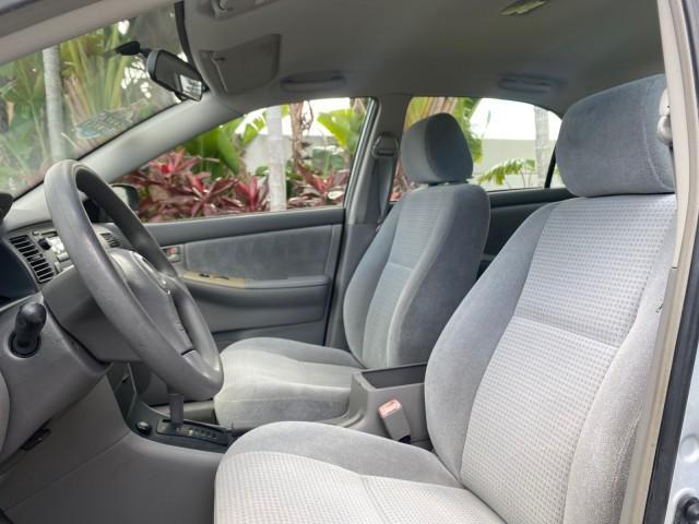 2007 Silver Streak Mica /Stone Toyota Corolla CE LOW MILES 11,867 1 OWNER (1NXBR32E07Z) with an 1.8L DOHC SFI 16-Valve VVT-i 4-Cyl Engine engine, Automatic transmission, located at 4701 North Dixie Hwy, Pompano Beach, FL, 33064, (954) 422-2889, 26.240938, -80.123474 - OUR WEBPAGE FLORIDACARS1.COM HAS OVER 100 PHOTOS AND FREE CARFAX LINK 2007 TOYOTA COROLLA CE HAS EVERY OPTION AS A LE - FULLY LOADED VIN: 1NXBR32E07Z816925 1 N X B R 3 2 E 0 7 Z 8 1 6 9 2 5 SEDAN 4 DR 1.8L I4 F DOHC 16V GASOLINE 41 MPG FRONT WHEEL DRIVE Features Air Conditioning AM/FM Stereo Automat - Photo#42