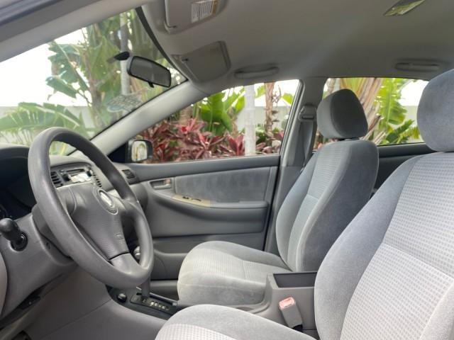 2007 Silver Streak Mica /Stone Toyota Corolla CE LOW MILES 11,867 1 OWNER (1NXBR32E07Z) with an 1.8L DOHC SFI 16-Valve VVT-i 4-Cyl Engine engine, Automatic transmission, located at 4701 North Dixie Hwy, Pompano Beach, FL, 33064, (954) 422-2889, 26.240938, -80.123474 - OUR WEBPAGE FLORIDACARS1.COM HAS OVER 100 PHOTOS AND FREE CARFAX LINK 2007 TOYOTA COROLLA CE HAS EVERY OPTION AS A LE - FULLY LOADED VIN: 1NXBR32E07Z816925 1 N X B R 3 2 E 0 7 Z 8 1 6 9 2 5 SEDAN 4 DR 1.8L I4 F DOHC 16V GASOLINE 41 MPG FRONT WHEEL DRIVE Features Air Conditioning AM/FM Stereo Automat - Photo#44
