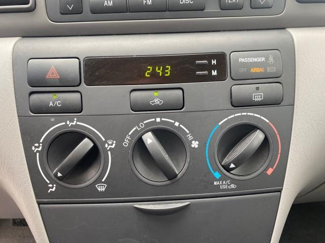 2007 Silver Streak Mica /Stone Toyota Corolla CE LOW MILES 11,867 1 OWNER (1NXBR32E07Z) with an 1.8L DOHC SFI 16-Valve VVT-i 4-Cyl Engine engine, Automatic transmission, located at 4701 North Dixie Hwy, Pompano Beach, FL, 33064, (954) 422-2889, 26.240938, -80.123474 - OUR WEBPAGE FLORIDACARS1.COM HAS OVER 100 PHOTOS AND FREE CARFAX LINK 2007 TOYOTA COROLLA CE HAS EVERY OPTION AS A LE - FULLY LOADED VIN: 1NXBR32E07Z816925 1 N X B R 3 2 E 0 7 Z 8 1 6 9 2 5 SEDAN 4 DR 1.8L I4 F DOHC 16V GASOLINE 41 MPG FRONT WHEEL DRIVE Features Air Conditioning AM/FM Stereo Automat - Photo#56