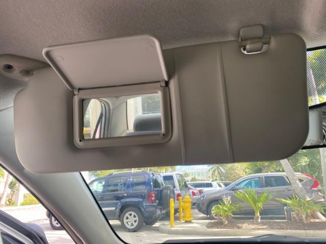 2007 Silver Streak Mica /Stone Toyota Corolla CE LOW MILES 11,867 1 OWNER (1NXBR32E07Z) with an 1.8L DOHC SFI 16-Valve VVT-i 4-Cyl Engine engine, Automatic transmission, located at 4701 North Dixie Hwy, Pompano Beach, FL, 33064, (954) 422-2889, 26.240938, -80.123474 - OUR WEBPAGE FLORIDACARS1.COM HAS OVER 100 PHOTOS AND FREE CARFAX LINK 2007 TOYOTA COROLLA CE HAS EVERY OPTION AS A LE - FULLY LOADED VIN: 1NXBR32E07Z816925 1 N X B R 3 2 E 0 7 Z 8 1 6 9 2 5 SEDAN 4 DR 1.8L I4 F DOHC 16V GASOLINE 41 MPG FRONT WHEEL DRIVE Features Air Conditioning AM/FM Stereo Automat - Photo#62