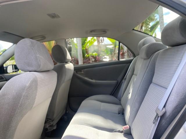 2007 Silver Streak Mica /Stone Toyota Corolla CE LOW MILES 11,867 1 OWNER (1NXBR32E07Z) with an 1.8L DOHC SFI 16-Valve VVT-i 4-Cyl Engine engine, Automatic transmission, located at 4701 North Dixie Hwy, Pompano Beach, FL, 33064, (954) 422-2889, 26.240938, -80.123474 - OUR WEBPAGE FLORIDACARS1.COM HAS OVER 100 PHOTOS AND FREE CARFAX LINK 2007 TOYOTA COROLLA CE HAS EVERY OPTION AS A LE - FULLY LOADED VIN: 1NXBR32E07Z816925 1 N X B R 3 2 E 0 7 Z 8 1 6 9 2 5 SEDAN 4 DR 1.8L I4 F DOHC 16V GASOLINE 41 MPG FRONT WHEEL DRIVE Features Air Conditioning AM/FM Stereo Automat - Photo#72