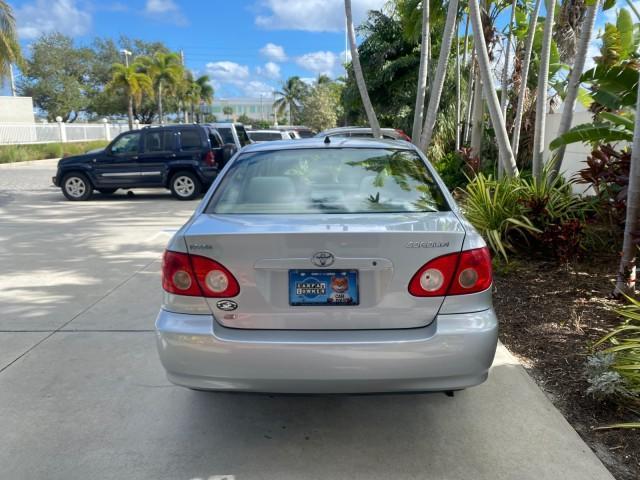 2007 Silver Streak Mica /Stone Toyota Corolla CE LOW MILES 11,867 1 OWNER (1NXBR32E07Z) with an 1.8L DOHC SFI 16-Valve VVT-i 4-Cyl Engine engine, Automatic transmission, located at 4701 North Dixie Hwy, Pompano Beach, FL, 33064, (954) 422-2889, 26.240938, -80.123474 - OUR WEBPAGE FLORIDACARS1.COM HAS OVER 100 PHOTOS AND FREE CARFAX LINK 2007 TOYOTA COROLLA CE HAS EVERY OPTION AS A LE - FULLY LOADED VIN: 1NXBR32E07Z816925 1 N X B R 3 2 E 0 7 Z 8 1 6 9 2 5 SEDAN 4 DR 1.8L I4 F DOHC 16V GASOLINE 41 MPG FRONT WHEEL DRIVE Features Air Conditioning AM/FM Stereo Automat - Photo#83