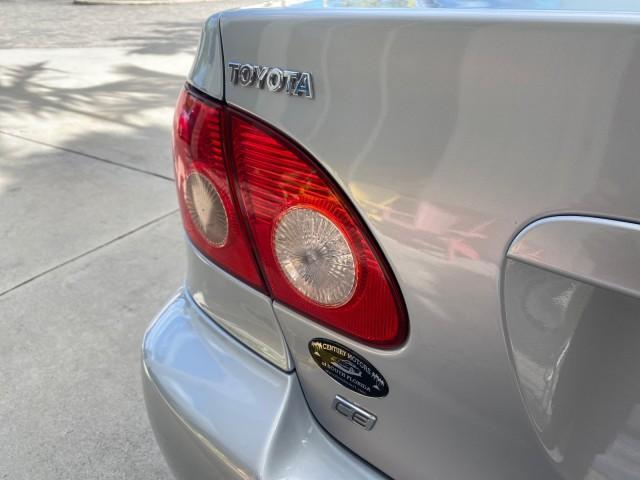 2007 Silver Streak Mica /Stone Toyota Corolla CE LOW MILES 11,867 1 OWNER (1NXBR32E07Z) with an 1.8L DOHC SFI 16-Valve VVT-i 4-Cyl Engine engine, Automatic transmission, located at 4701 North Dixie Hwy, Pompano Beach, FL, 33064, (954) 422-2889, 26.240938, -80.123474 - OUR WEBPAGE FLORIDACARS1.COM HAS OVER 100 PHOTOS AND FREE CARFAX LINK 2007 TOYOTA COROLLA CE HAS EVERY OPTION AS A LE - FULLY LOADED VIN: 1NXBR32E07Z816925 1 N X B R 3 2 E 0 7 Z 8 1 6 9 2 5 SEDAN 4 DR 1.8L I4 F DOHC 16V GASOLINE 41 MPG FRONT WHEEL DRIVE Features Air Conditioning AM/FM Stereo Automat - Photo#84