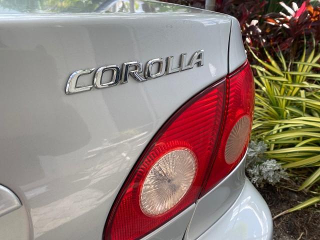 2007 Silver Streak Mica /Stone Toyota Corolla CE LOW MILES 11,867 1 OWNER (1NXBR32E07Z) with an 1.8L DOHC SFI 16-Valve VVT-i 4-Cyl Engine engine, Automatic transmission, located at 4701 North Dixie Hwy, Pompano Beach, FL, 33064, (954) 422-2889, 26.240938, -80.123474 - OUR WEBPAGE FLORIDACARS1.COM HAS OVER 100 PHOTOS AND FREE CARFAX LINK 2007 TOYOTA COROLLA CE HAS EVERY OPTION AS A LE - FULLY LOADED VIN: 1NXBR32E07Z816925 1 N X B R 3 2 E 0 7 Z 8 1 6 9 2 5 SEDAN 4 DR 1.8L I4 F DOHC 16V GASOLINE 41 MPG FRONT WHEEL DRIVE Features Air Conditioning AM/FM Stereo Automat - Photo#85