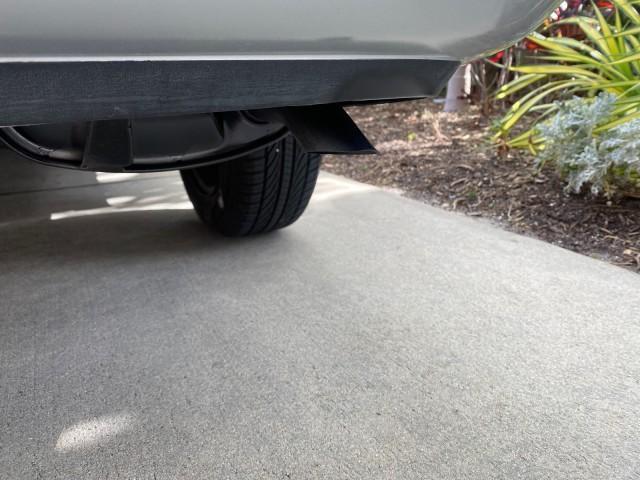 2007 Silver Streak Mica /Stone Toyota Corolla CE LOW MILES 11,867 1 OWNER (1NXBR32E07Z) with an 1.8L DOHC SFI 16-Valve VVT-i 4-Cyl Engine engine, Automatic transmission, located at 4701 North Dixie Hwy, Pompano Beach, FL, 33064, (954) 422-2889, 26.240938, -80.123474 - OUR WEBPAGE FLORIDACARS1.COM HAS OVER 100 PHOTOS AND FREE CARFAX LINK 2007 TOYOTA COROLLA CE HAS EVERY OPTION AS A LE - FULLY LOADED VIN: 1NXBR32E07Z816925 1 N X B R 3 2 E 0 7 Z 8 1 6 9 2 5 SEDAN 4 DR 1.8L I4 F DOHC 16V GASOLINE 41 MPG FRONT WHEEL DRIVE Features Air Conditioning AM/FM Stereo Automat - Photo#86