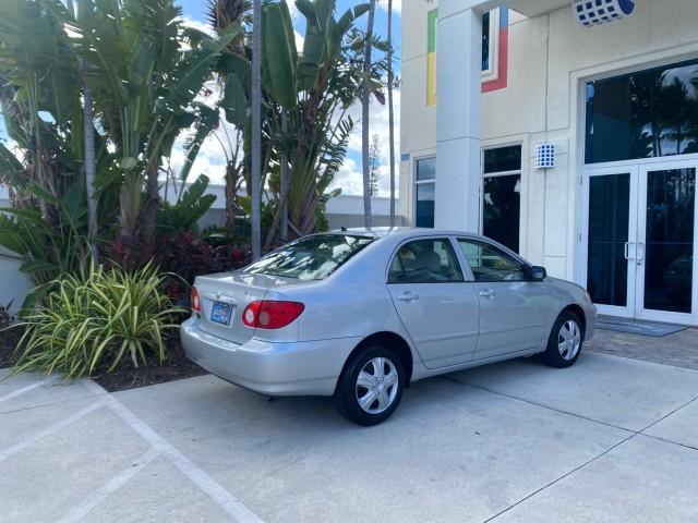 2007 Silver Streak Mica /Stone Toyota Corolla CE LOW MILES 11,867 1 OWNER (1NXBR32E07Z) with an 1.8L DOHC SFI 16-Valve VVT-i 4-Cyl Engine engine, Automatic transmission, located at 4701 North Dixie Hwy, Pompano Beach, FL, 33064, (954) 422-2889, 26.240938, -80.123474 - OUR WEBPAGE FLORIDACARS1.COM HAS OVER 100 PHOTOS AND FREE CARFAX LINK 2007 TOYOTA COROLLA CE HAS EVERY OPTION AS A LE - FULLY LOADED VIN: 1NXBR32E07Z816925 1 N X B R 3 2 E 0 7 Z 8 1 6 9 2 5 SEDAN 4 DR 1.8L I4 F DOHC 16V GASOLINE 41 MPG FRONT WHEEL DRIVE Features Air Conditioning AM/FM Stereo Automat - Photo#93