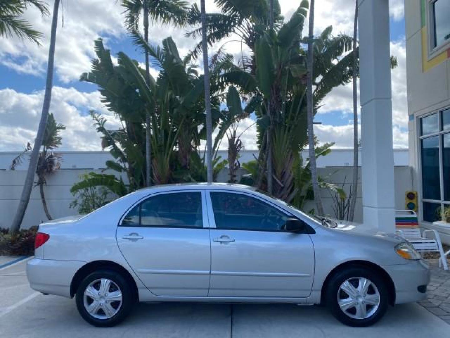 2007 Silver Streak Mica /Stone Toyota Corolla LOADED LOW MILES 11,867 1 OWNER (1NXBR32E07Z) with an 1.8L DOHC SFI 16-Valve VVT-i 4-Cyl Engine engine, Automatic transmission, located at 4701 North Dixie Hwy, Pompano Beach, FL, 33064, (954) 422-2889, 26.240938, -80.123474 - OUR WEBPAGE FLORIDACARS1.COM HAS OVER 100 PHOTOS AND FREE CARFAX LINK 2007 TOYOTA COROLLA CE HAS EVERY OPTION AS A LE - FULLY LOADED VIN: 1NXBR32E07Z816925 1 N X B R 3 2 E 0 7 Z 8 1 6 9 2 5 SEDAN 4 DR 1.8L I4 F DOHC 16V GASOLINE 41 MPG FRONT WHEEL DRIVE Features Air Conditioning AM/FM Stereo Automat - Photo#96