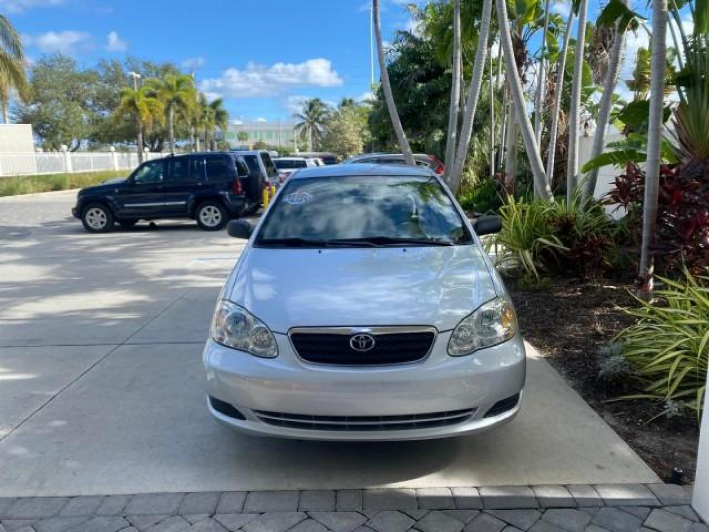 2007 Silver Streak Mica /Stone Toyota Corolla LOADED LOW MILES 11,867 1 OWNER (1NXBR32E07Z) with an 1.8L DOHC SFI 16-Valve VVT-i 4-Cyl Engine engine, Automatic transmission, located at 4701 North Dixie Hwy, Pompano Beach, FL, 33064, (954) 422-2889, 26.240938, -80.123474 - OUR WEBPAGE FLORIDACARS1.COM HAS OVER 100 PHOTOS AND FREE CARFAX LINK 2007 TOYOTA COROLLA CE HAS EVERY OPTION AS A LE - FULLY LOADED VIN: 1NXBR32E07Z816925 1 N X B R 3 2 E 0 7 Z 8 1 6 9 2 5 SEDAN 4 DR 1.8L I4 F DOHC 16V GASOLINE 41 MPG FRONT WHEEL DRIVE Features Air Conditioning AM/FM Stereo Automat - Photo#99
