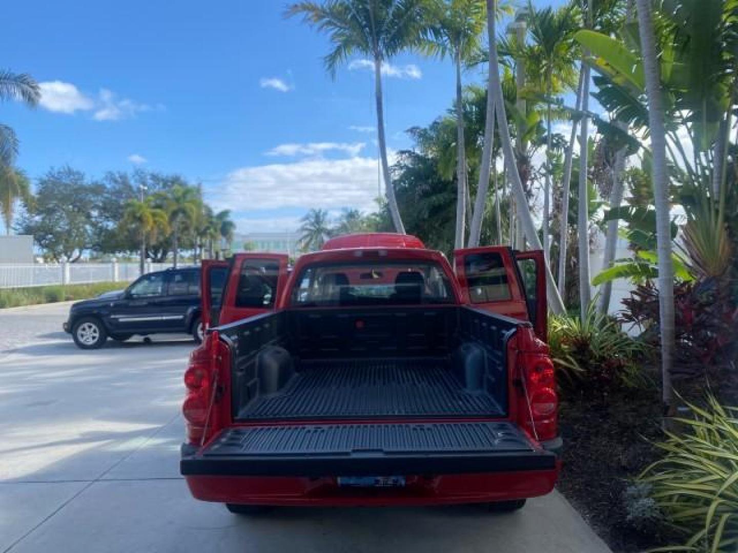 2011 Flame Red /Dark Khaki/Medium Khaki Interior Ram Dakota Bighorn/Lonestar LOW MILES 65,882 1 OWNER (1D7RE3BK7BS) with an 3.7L V6 Engine engine, Automatic transmission, located at 4701 North Dixie Hwy, Pompano Beach, FL, 33064, (954) 422-2889, 26.240938, -80.123474 - OUR WEBPAGE FLORIDACARS1.COM HAS OVER 100 PHOTOS AND FREE CARFAX LINK 2011 RAM DAKOTA BIG HORN 1 OWNER VIN: 1D7RE3BK7BS708235 1 D 7 R E 3 B K 7 B S 7 0 8 2 3 5 4 DOOR EXTENDED CAB PICKUP 3.7L V6 F SOHC 12V GASOLINE 20 MPG REAR WHEEL DRIVE Features ABS Brakes Air Conditioning Alloy Wheels AM/FM Stere - Photo#15