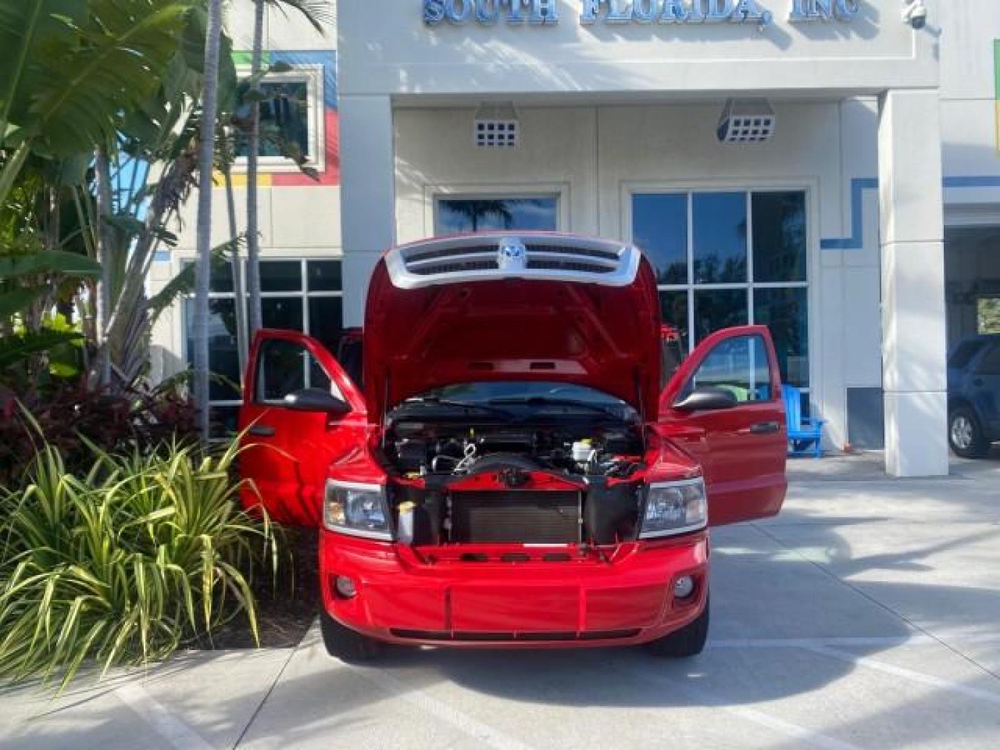 2011 Flame Red /Dark Khaki/Medium Khaki Interior Ram Dakota Bighorn/Lonestar LOW MILES 65,882 1 OWNER (1D7RE3BK7BS) with an 3.7L V6 Engine engine, Automatic transmission, located at 4701 North Dixie Hwy, Pompano Beach, FL, 33064, (954) 422-2889, 26.240938, -80.123474 - OUR WEBPAGE FLORIDACARS1.COM HAS OVER 100 PHOTOS AND FREE CARFAX LINK 2011 RAM DAKOTA BIG HORN 1 OWNER VIN: 1D7RE3BK7BS708235 1 D 7 R E 3 B K 7 B S 7 0 8 2 3 5 4 DOOR EXTENDED CAB PICKUP 3.7L V6 F SOHC 12V GASOLINE 20 MPG REAR WHEEL DRIVE Features ABS Brakes Air Conditioning Alloy Wheels AM/FM Stere - Photo#16