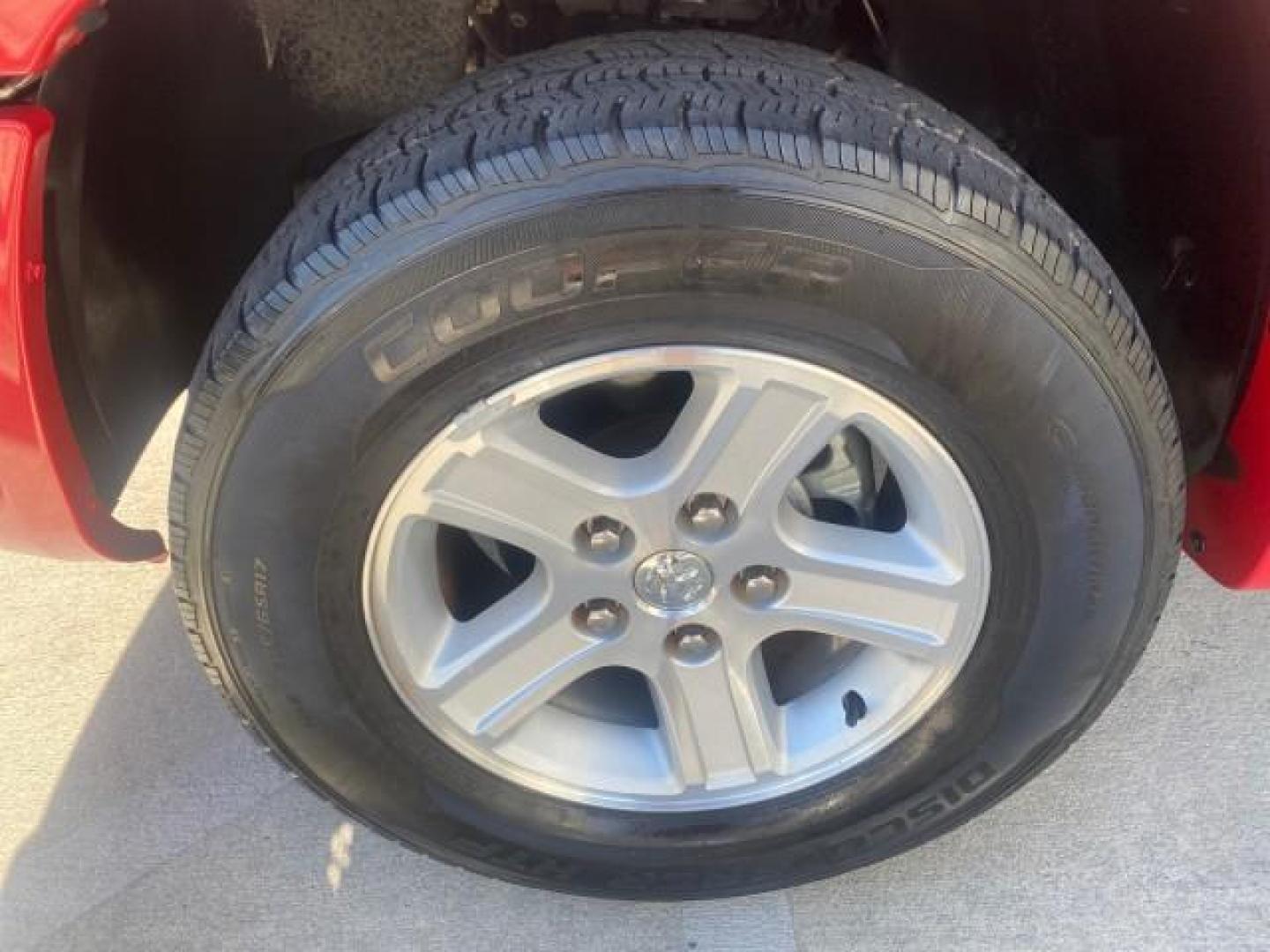 2011 Flame Red /Dark Khaki/Medium Khaki Interior Ram Dakota Bighorn/Lonestar LOW MILES 65,882 1 OWNER (1D7RE3BK7BS) with an 3.7L V6 Engine engine, Automatic transmission, located at 4701 North Dixie Hwy, Pompano Beach, FL, 33064, (954) 422-2889, 26.240938, -80.123474 - OUR WEBPAGE FLORIDACARS1.COM HAS OVER 100 PHOTOS AND FREE CARFAX LINK 2011 RAM DAKOTA BIG HORN 1 OWNER VIN: 1D7RE3BK7BS708235 1 D 7 R E 3 B K 7 B S 7 0 8 2 3 5 4 DOOR EXTENDED CAB PICKUP 3.7L V6 F SOHC 12V GASOLINE 20 MPG REAR WHEEL DRIVE Features ABS Brakes Air Conditioning Alloy Wheels AM/FM Stere - Photo#19