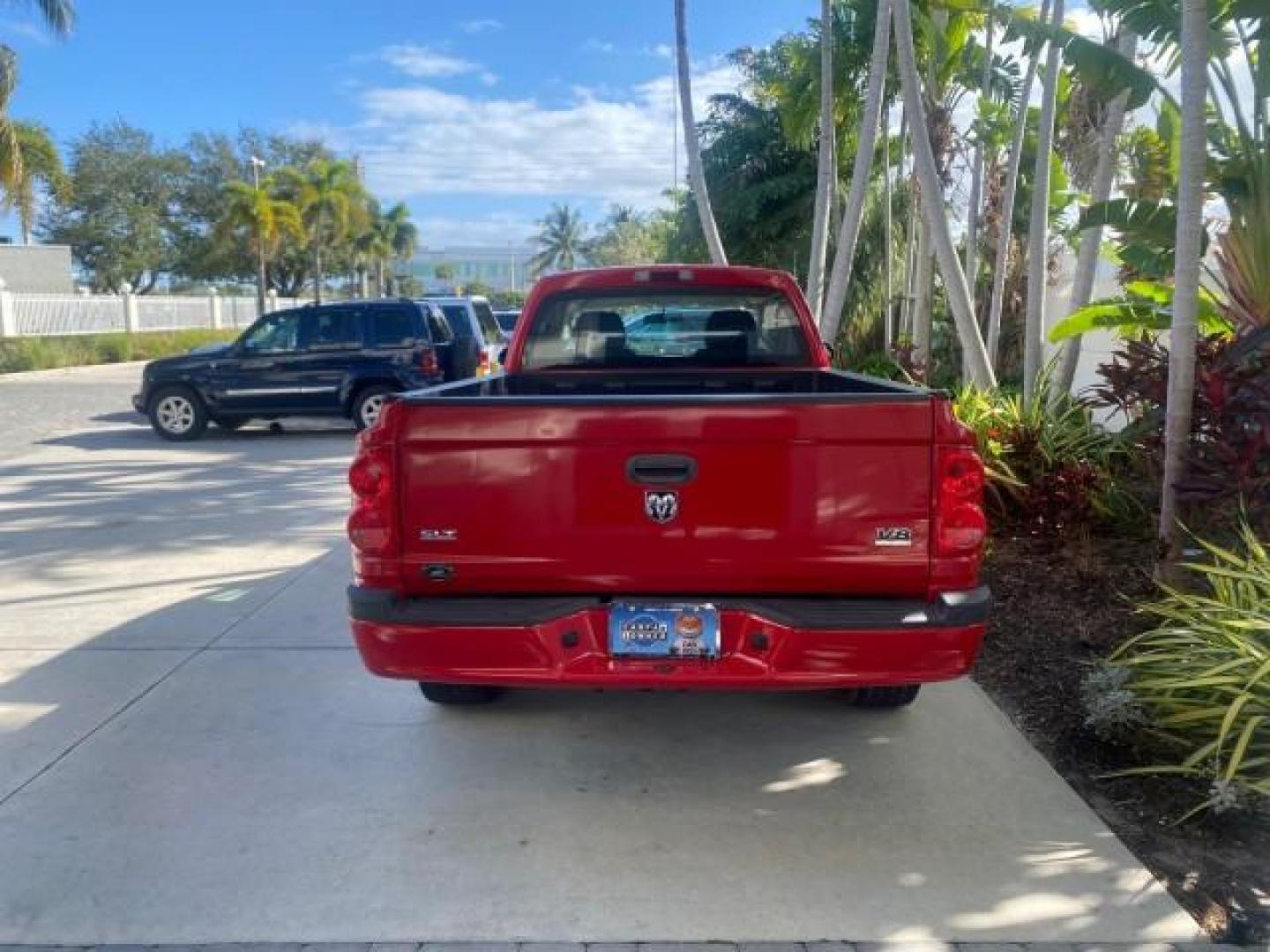 2011 Flame Red /Dark Khaki/Medium Khaki Interior Ram Dakota Bighorn/Lonestar LOW MILES 65,882 1 OWNER (1D7RE3BK7BS) with an 3.7L V6 Engine engine, Automatic transmission, located at 4701 North Dixie Hwy, Pompano Beach, FL, 33064, (954) 422-2889, 26.240938, -80.123474 - OUR WEBPAGE FLORIDACARS1.COM HAS OVER 100 PHOTOS AND FREE CARFAX LINK 2011 RAM DAKOTA BIG HORN 1 OWNER VIN: 1D7RE3BK7BS708235 1 D 7 R E 3 B K 7 B S 7 0 8 2 3 5 4 DOOR EXTENDED CAB PICKUP 3.7L V6 F SOHC 12V GASOLINE 20 MPG REAR WHEEL DRIVE Features ABS Brakes Air Conditioning Alloy Wheels AM/FM Stere - Photo#33