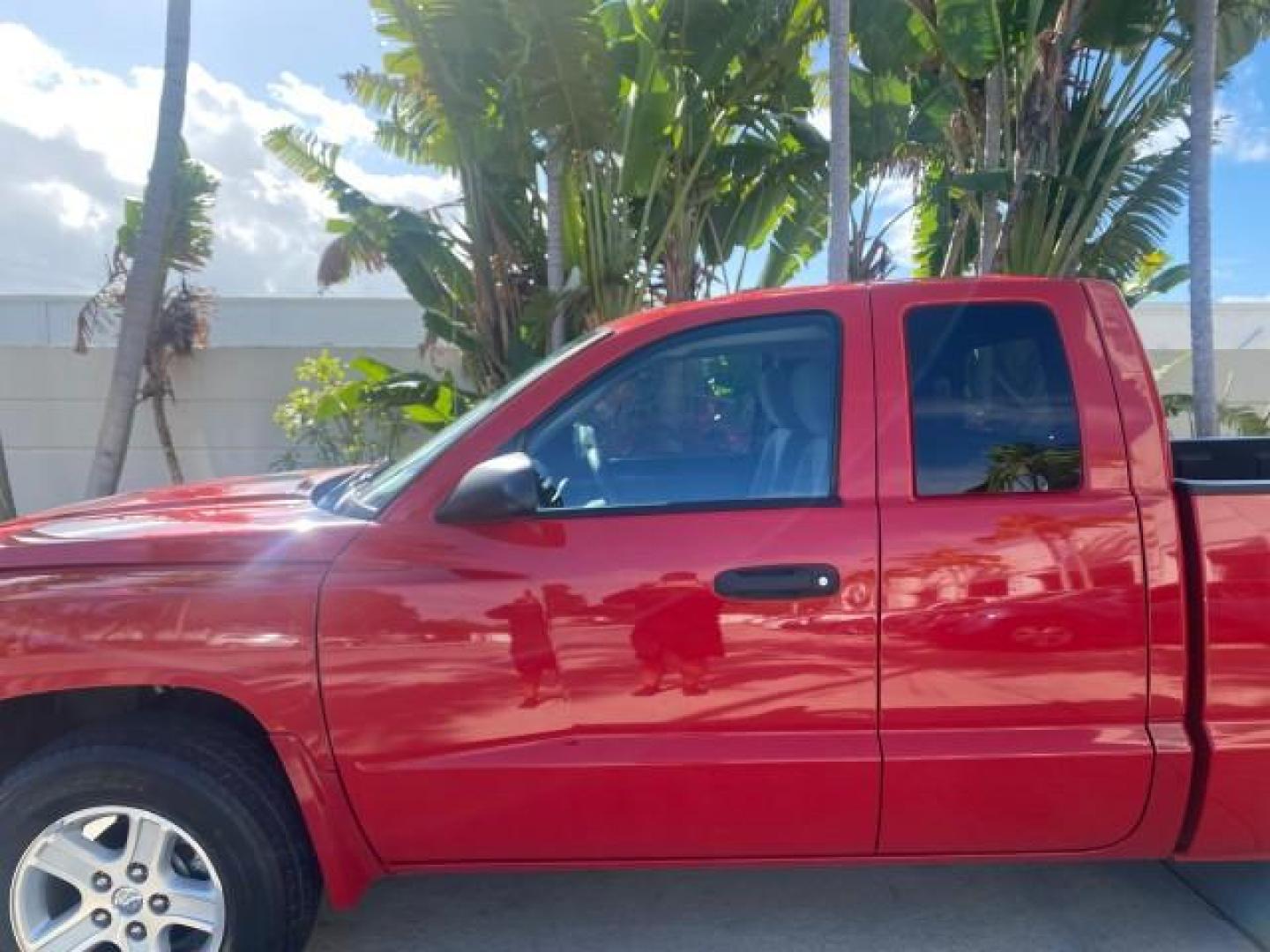 2011 Flame Red /Dark Khaki/Medium Khaki Interior Ram Dakota Bighorn/Lonestar LOW MILES 65,882 1 OWNER (1D7RE3BK7BS) with an 3.7L V6 Engine engine, Automatic transmission, located at 4701 North Dixie Hwy, Pompano Beach, FL, 33064, (954) 422-2889, 26.240938, -80.123474 - OUR WEBPAGE FLORIDACARS1.COM HAS OVER 100 PHOTOS AND FREE CARFAX LINK 2011 RAM DAKOTA BIG HORN 1 OWNER VIN: 1D7RE3BK7BS708235 1 D 7 R E 3 B K 7 B S 7 0 8 2 3 5 4 DOOR EXTENDED CAB PICKUP 3.7L V6 F SOHC 12V GASOLINE 20 MPG REAR WHEEL DRIVE Features ABS Brakes Air Conditioning Alloy Wheels AM/FM Stere - Photo#35