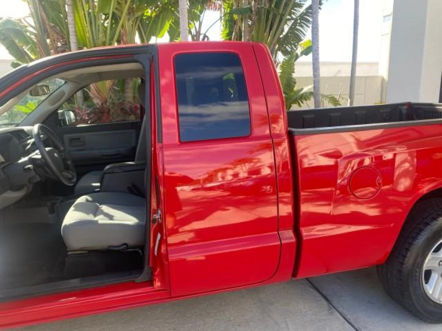 2011 Flame Red /Dark Khaki/Medium Khaki Interior Ram Dakota Bighorn/Lonestar LOW MILES 65,882 1 OWNER (1D7RE3BK7BS) with an 3.7L V6 Engine engine, Automatic transmission, located at 4701 North Dixie Hwy, Pompano Beach, FL, 33064, (954) 422-2889, 26.240938, -80.123474 - OUR WEBPAGE FLORIDACARS1.COM HAS OVER 100 PHOTOS AND FREE CARFAX LINK 2011 RAM DAKOTA BIG HORN 1 OWNER VIN: 1D7RE3BK7BS708235 1 D 7 R E 3 B K 7 B S 7 0 8 2 3 5 4 DOOR EXTENDED CAB PICKUP 3.7L V6 F SOHC 12V GASOLINE 20 MPG REAR WHEEL DRIVE Features ABS Brakes Air Conditioning Alloy Wheels AM/FM Stere - Photo#64