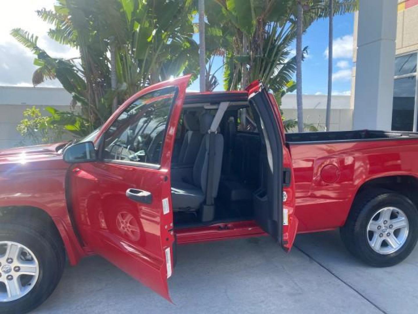 2011 Flame Red /Dark Khaki/Medium Khaki Interior Ram Dakota Bighorn/Lonestar LOW MILES 65,882 1 OWNER (1D7RE3BK7BS) with an 3.7L V6 Engine engine, Automatic transmission, located at 4701 North Dixie Hwy, Pompano Beach, FL, 33064, (954) 422-2889, 26.240938, -80.123474 - OUR WEBPAGE FLORIDACARS1.COM HAS OVER 100 PHOTOS AND FREE CARFAX LINK 2011 RAM DAKOTA BIG HORN 1 OWNER VIN: 1D7RE3BK7BS708235 1 D 7 R E 3 B K 7 B S 7 0 8 2 3 5 4 DOOR EXTENDED CAB PICKUP 3.7L V6 F SOHC 12V GASOLINE 20 MPG REAR WHEEL DRIVE Features ABS Brakes Air Conditioning Alloy Wheels AM/FM Stere - Photo#65