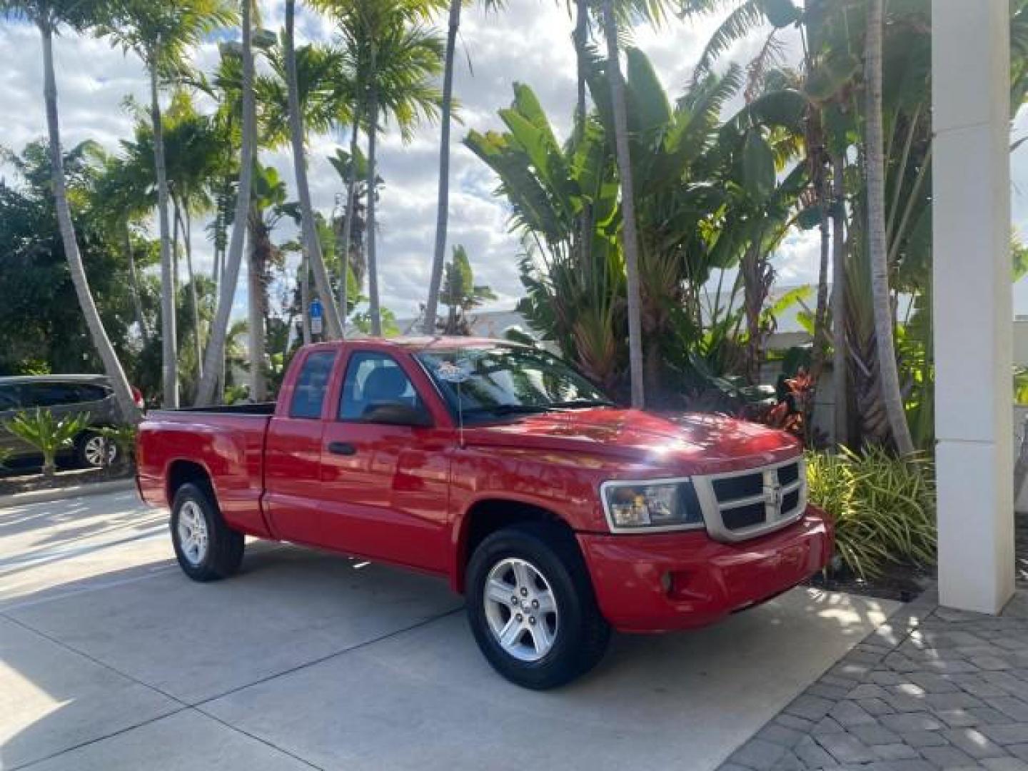 2011 Flame Red /Dark Khaki/Medium Khaki Interior Ram Dakota Bighorn/Lonestar LOW MILES 65,882 1 OWNER (1D7RE3BK7BS) with an 3.7L V6 Engine engine, Automatic transmission, located at 4701 North Dixie Hwy, Pompano Beach, FL, 33064, (954) 422-2889, 26.240938, -80.123474 - OUR WEBPAGE FLORIDACARS1.COM HAS OVER 100 PHOTOS AND FREE CARFAX LINK 2011 RAM DAKOTA BIG HORN 1 OWNER VIN: 1D7RE3BK7BS708235 1 D 7 R E 3 B K 7 B S 7 0 8 2 3 5 4 DOOR EXTENDED CAB PICKUP 3.7L V6 F SOHC 12V GASOLINE 20 MPG REAR WHEEL DRIVE Features ABS Brakes Air Conditioning Alloy Wheels AM/FM Stere - Photo#96