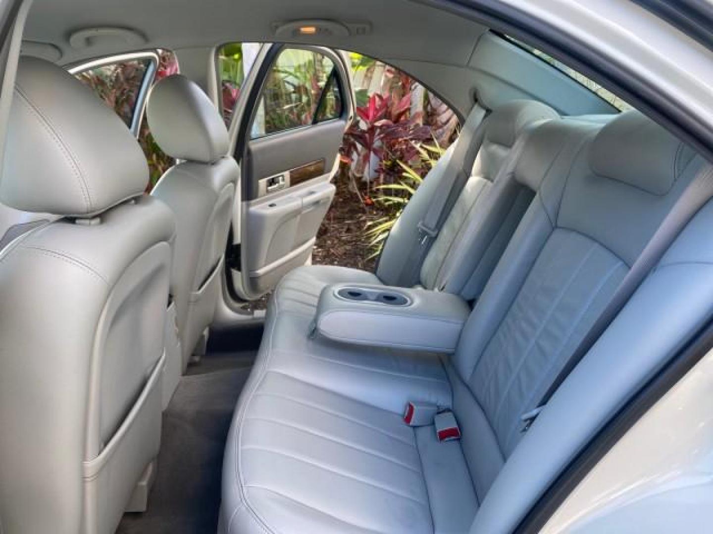 2004 Ceramic White Tri-Coat /Dark Stone/Med Lt Stone Lincoln LS LOW MILES 43,468 1 OWNER (1LNHM86S54Y) with an 3.0L DOHC SMPI 24-Valve V6 Engine engine, Automatic transmission, located at 4701 North Dixie Hwy, Pompano Beach, FL, 33064, (954) 422-2889, 26.240938, -80.123474 - OUR WEBPAGE FLORIDACARS1.COM HAS OVER 100 PHOTOS AND FREE CARFAX LINK 2004 LINCOLN LS LUXURY 1 OWNER VIN: 1LNHM86S54Y643526 1 L N H M 8 6 S 5 4 Y 6 4 3 5 2 6 SEDAN 4 DR 3.0L V6 F DOHC GASOLINE 26 MPG REAR WHEEL DRIVE Features ABS Brakes Air Conditioning Alloy Wheels AM/FM Stereo Automatic Transmissi - Photo#14