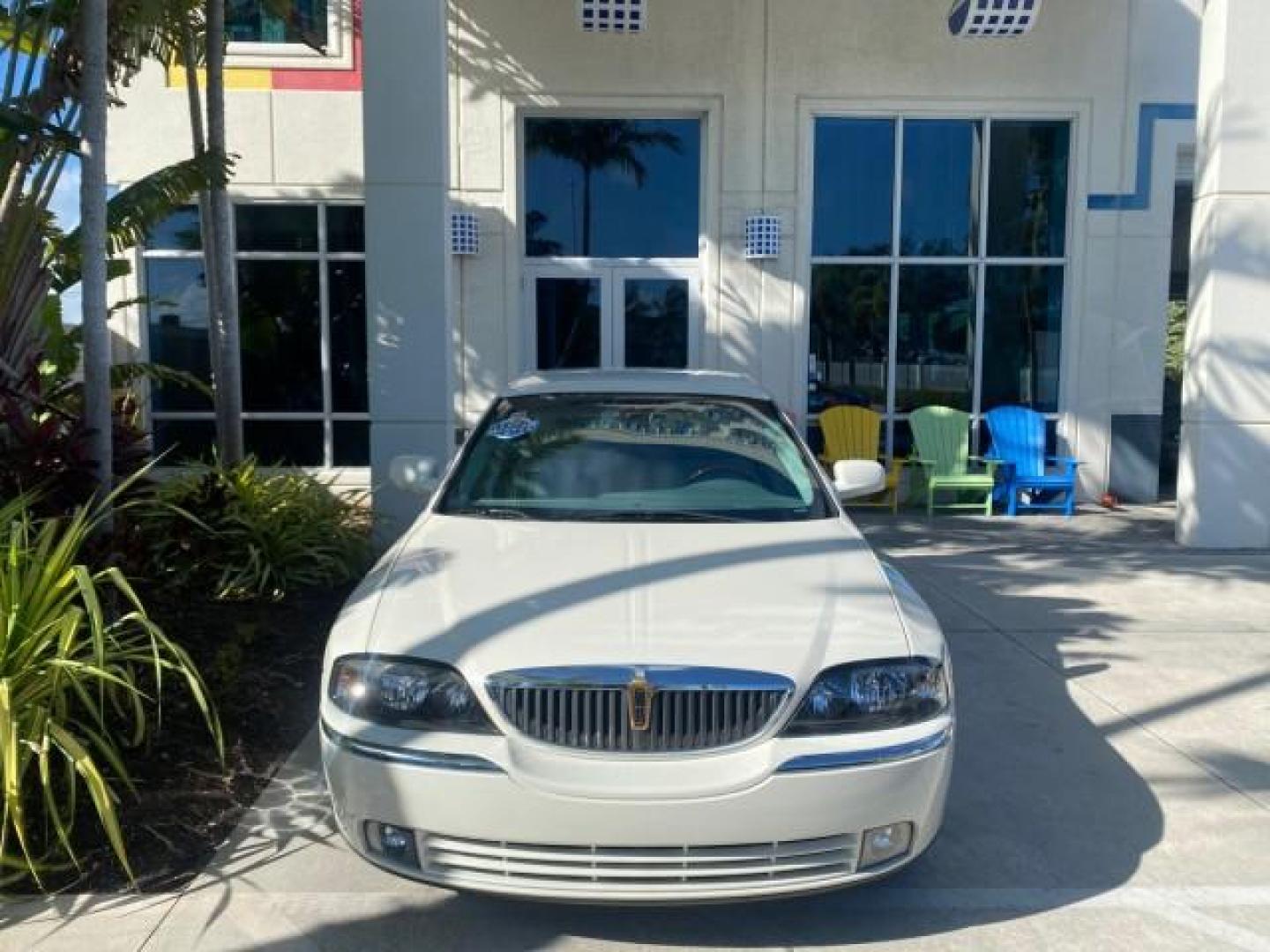 2004 Ceramic White Tri-Coat /Dark Stone/Med Lt Stone Lincoln LS LOW MILES 43,468 1 OWNER (1LNHM86S54Y) with an 3.0L DOHC SMPI 24-Valve V6 Engine engine, Automatic transmission, located at 4701 North Dixie Hwy, Pompano Beach, FL, 33064, (954) 422-2889, 26.240938, -80.123474 - OUR WEBPAGE FLORIDACARS1.COM HAS OVER 100 PHOTOS AND FREE CARFAX LINK 2004 LINCOLN LS LUXURY 1 OWNER VIN: 1LNHM86S54Y643526 1 L N H M 8 6 S 5 4 Y 6 4 3 5 2 6 SEDAN 4 DR 3.0L V6 F DOHC GASOLINE 26 MPG REAR WHEEL DRIVE Features ABS Brakes Air Conditioning Alloy Wheels AM/FM Stereo Automatic Transmissi - Photo#27