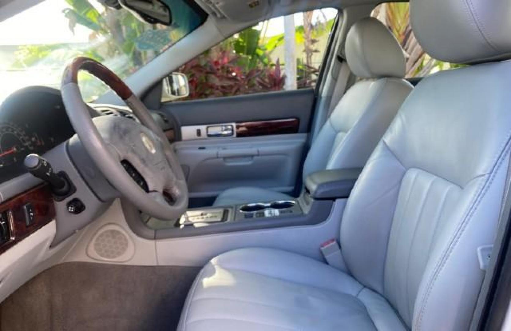 2004 Ceramic White Tri-Coat /Dark Stone/Med Lt Stone Lincoln LS LOW MILES 43,468 1 OWNER (1LNHM86S54Y) with an 3.0L DOHC SMPI 24-Valve V6 Engine engine, Automatic transmission, located at 4701 North Dixie Hwy, Pompano Beach, FL, 33064, (954) 422-2889, 26.240938, -80.123474 - OUR WEBPAGE FLORIDACARS1.COM HAS OVER 100 PHOTOS AND FREE CARFAX LINK 2004 LINCOLN LS LUXURY 1 OWNER VIN: 1LNHM86S54Y643526 1 L N H M 8 6 S 5 4 Y 6 4 3 5 2 6 SEDAN 4 DR 3.0L V6 F DOHC GASOLINE 26 MPG REAR WHEEL DRIVE Features ABS Brakes Air Conditioning Alloy Wheels AM/FM Stereo Automatic Transmissi - Photo#46