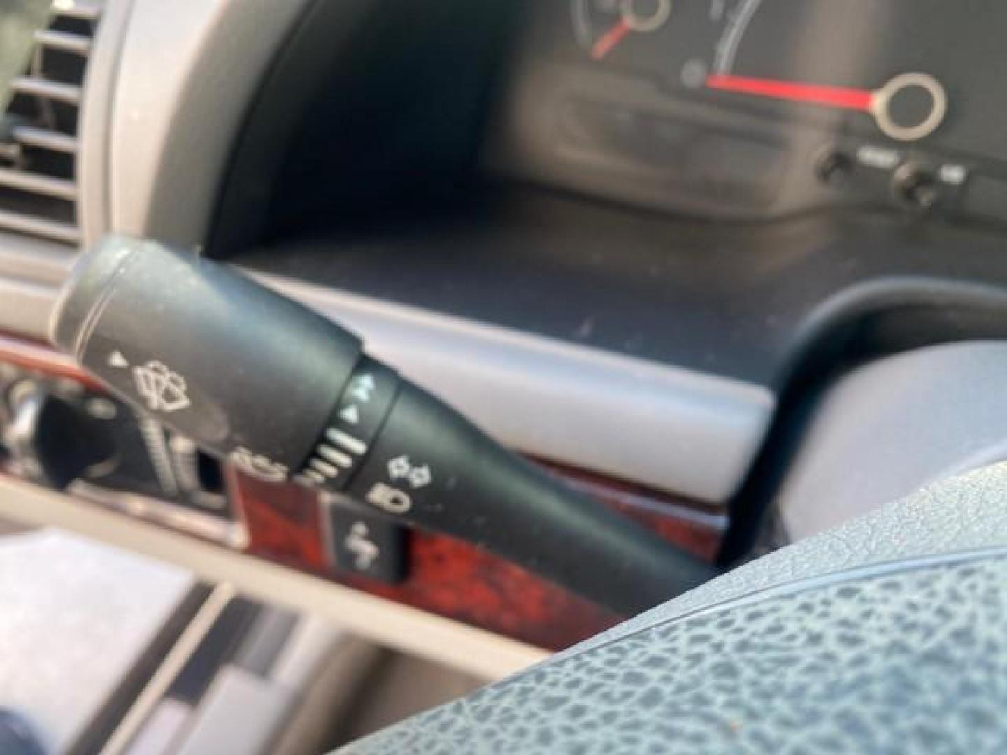 2004 Ceramic White Tri-Coat /Dark Stone/Med Lt Stone Lincoln LS LOW MILES 43,468 1 OWNER (1LNHM86S54Y) with an 3.0L DOHC SMPI 24-Valve V6 Engine engine, Automatic transmission, located at 4701 North Dixie Hwy, Pompano Beach, FL, 33064, (954) 422-2889, 26.240938, -80.123474 - OUR WEBPAGE FLORIDACARS1.COM HAS OVER 100 PHOTOS AND FREE CARFAX LINK 2004 LINCOLN LS LUXURY 1 OWNER VIN: 1LNHM86S54Y643526 1 L N H M 8 6 S 5 4 Y 6 4 3 5 2 6 SEDAN 4 DR 3.0L V6 F DOHC GASOLINE 26 MPG REAR WHEEL DRIVE Features ABS Brakes Air Conditioning Alloy Wheels AM/FM Stereo Automatic Transmissi - Photo#53