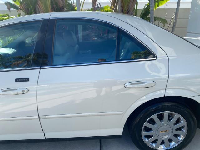 2004 Ceramic White Tri-Coat /Dark Stone/Med Lt Stone Lincoln LS LOW MILES 43,468 1 OWNER (1LNHM86S54Y) with an 3.0L DOHC SMPI 24-Valve V6 Engine engine, Automatic transmission, located at 4701 North Dixie Hwy, Pompano Beach, FL, 33064, (954) 422-2889, 26.240938, -80.123474 - OUR WEBPAGE FLORIDACARS1.COM HAS OVER 100 PHOTOS AND FREE CARFAX LINK 2004 LINCOLN LS LUXURY 1 OWNER VIN: 1LNHM86S54Y643526 1 L N H M 8 6 S 5 4 Y 6 4 3 5 2 6 SEDAN 4 DR 3.0L V6 F DOHC GASOLINE 26 MPG REAR WHEEL DRIVE Features ABS Brakes Air Conditioning Alloy Wheels AM/FM Stereo Automatic Transmissi - Photo#73