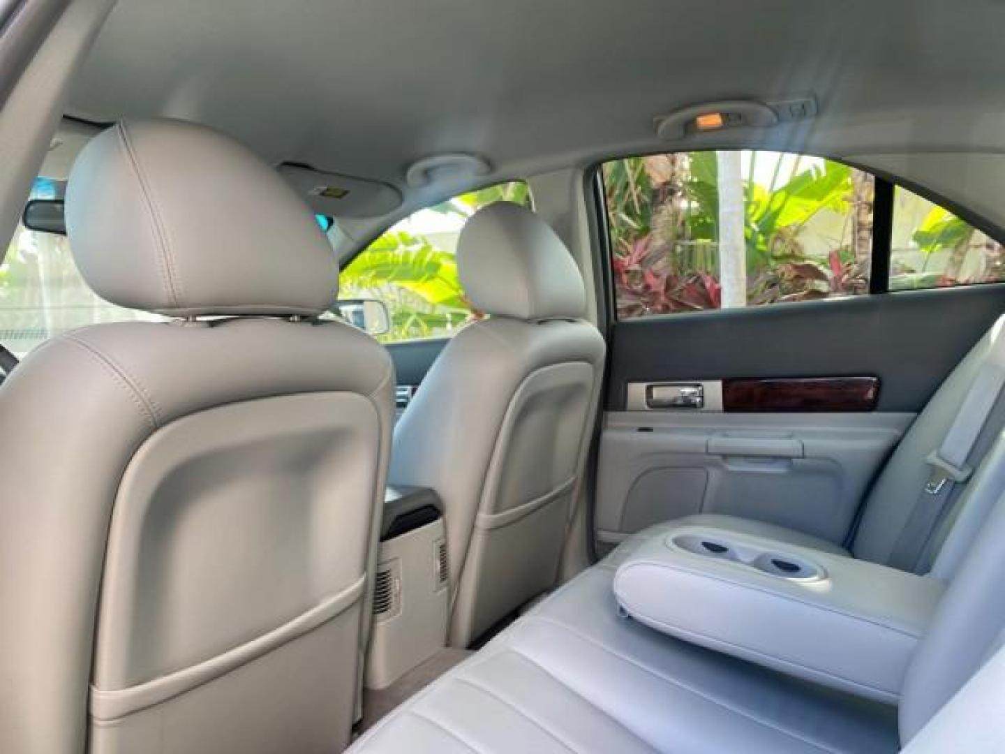 2004 Ceramic White Tri-Coat /Dark Stone/Med Lt Stone Lincoln LS LOW MILES 43,468 1 OWNER (1LNHM86S54Y) with an 3.0L DOHC SMPI 24-Valve V6 Engine engine, Automatic transmission, located at 4701 North Dixie Hwy, Pompano Beach, FL, 33064, (954) 422-2889, 26.240938, -80.123474 - OUR WEBPAGE FLORIDACARS1.COM HAS OVER 100 PHOTOS AND FREE CARFAX LINK 2004 LINCOLN LS LUXURY 1 OWNER VIN: 1LNHM86S54Y643526 1 L N H M 8 6 S 5 4 Y 6 4 3 5 2 6 SEDAN 4 DR 3.0L V6 F DOHC GASOLINE 26 MPG REAR WHEEL DRIVE Features ABS Brakes Air Conditioning Alloy Wheels AM/FM Stereo Automatic Transmissi - Photo#81