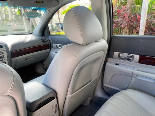 2004 Ceramic White Tri-Coat /Dark Stone/Med Lt Stone Lincoln LS LOW MILES 43,468 1 OWNER (1LNHM86S54Y) with an 3.0L DOHC SMPI 24-Valve V6 Engine engine, Automatic transmission, located at 4701 North Dixie Hwy, Pompano Beach, FL, 33064, (954) 422-2889, 26.240938, -80.123474 - OUR WEBPAGE FLORIDACARS1.COM HAS OVER 100 PHOTOS AND FREE CARFAX LINK 2004 LINCOLN LS LUXURY 1 OWNER VIN: 1LNHM86S54Y643526 1 L N H M 8 6 S 5 4 Y 6 4 3 5 2 6 SEDAN 4 DR 3.0L V6 F DOHC GASOLINE 26 MPG REAR WHEEL DRIVE Features ABS Brakes Air Conditioning Alloy Wheels AM/FM Stereo Automatic Transmissi - Photo#84