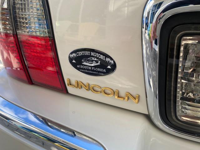 2004 Ceramic White Tri-Coat /Dark Stone/Med Lt Stone Lincoln LS LOW MILES 43,468 1 OWNER (1LNHM86S54Y) with an 3.0L DOHC SMPI 24-Valve V6 Engine engine, Automatic transmission, located at 4701 North Dixie Hwy, Pompano Beach, FL, 33064, (954) 422-2889, 26.240938, -80.123474 - OUR WEBPAGE FLORIDACARS1.COM HAS OVER 100 PHOTOS AND FREE CARFAX LINK 2004 LINCOLN LS LUXURY 1 OWNER VIN: 1LNHM86S54Y643526 1 L N H M 8 6 S 5 4 Y 6 4 3 5 2 6 SEDAN 4 DR 3.0L V6 F DOHC GASOLINE 26 MPG REAR WHEEL DRIVE Features ABS Brakes Air Conditioning Alloy Wheels AM/FM Stereo Automatic Transmissi - Photo#90
