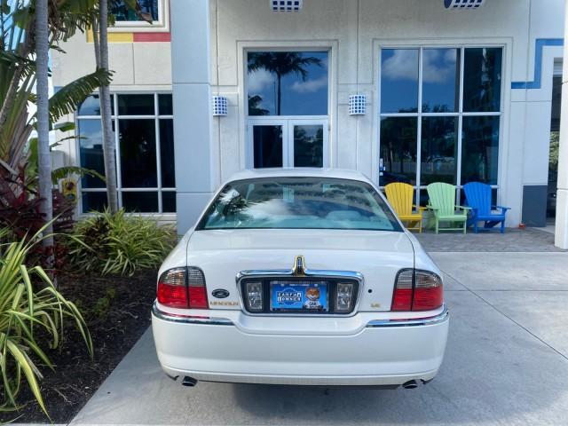2004 Ceramic White Tri-Coat /Dark Stone/Med Lt Stone Lincoln LS LOW MILES 43,468 1 OWNER (1LNHM86S54Y) with an 3.0L DOHC SMPI 24-Valve V6 Engine engine, Automatic transmission, located at 4701 North Dixie Hwy, Pompano Beach, FL, 33064, (954) 422-2889, 26.240938, -80.123474 - OUR WEBPAGE FLORIDACARS1.COM HAS OVER 100 PHOTOS AND FREE CARFAX LINK 2004 LINCOLN LS LUXURY 1 OWNER VIN: 1LNHM86S54Y643526 1 L N H M 8 6 S 5 4 Y 6 4 3 5 2 6 SEDAN 4 DR 3.0L V6 F DOHC GASOLINE 26 MPG REAR WHEEL DRIVE Features ABS Brakes Air Conditioning Alloy Wheels AM/FM Stereo Automatic Transmissi - Photo#99