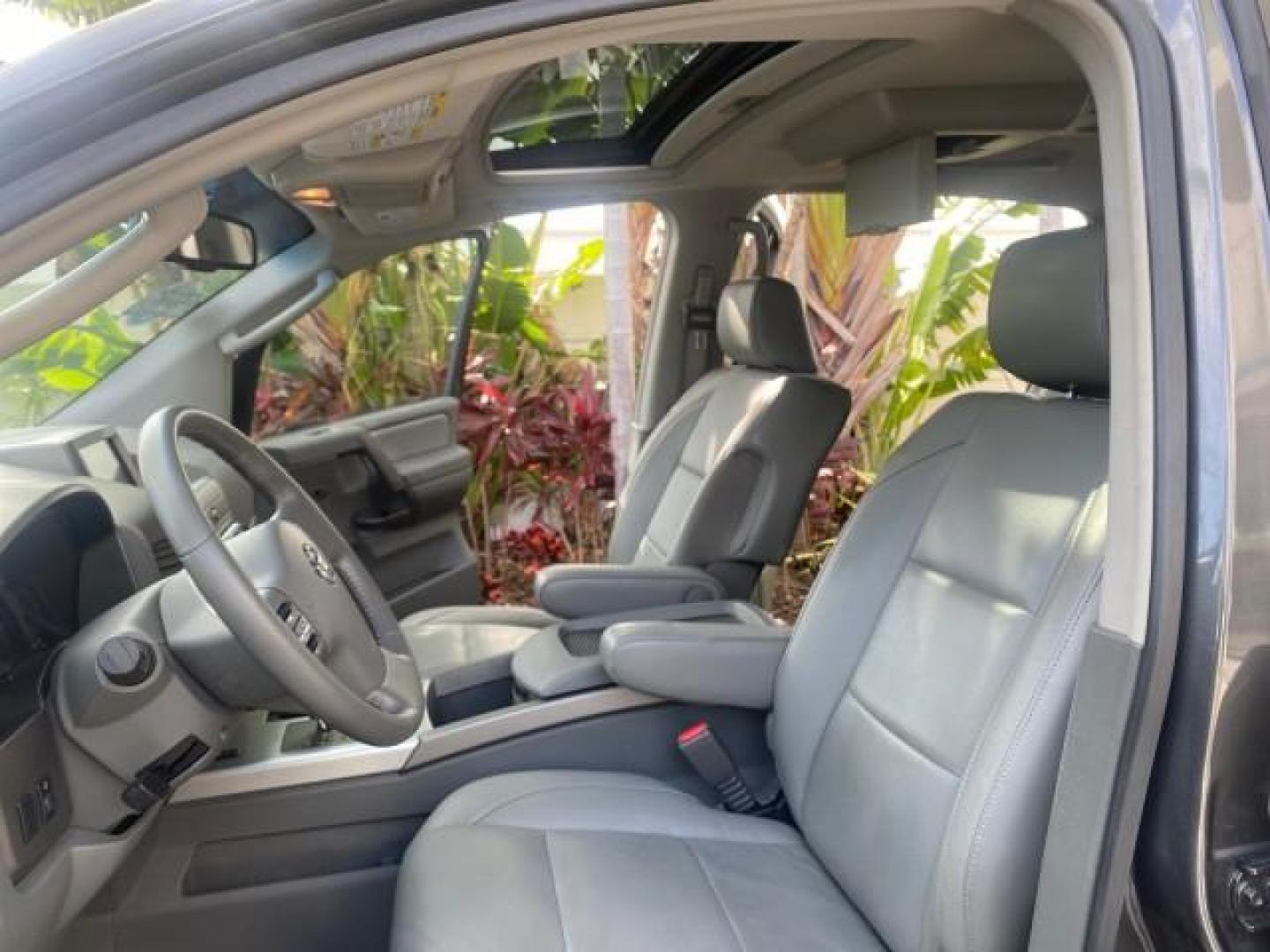 2006 Granite Metallic /Steel/Titanium Nissan Armada SUV 4x4 SE LOW MILES 46,059 1 OWNER (5N1AA08B36N) with an 5.6L DOHC 32-Valve Endurance V8 Engine engine, Automatic transmission, located at 4701 North Dixie Hwy, Pompano Beach, FL, 33064, (954) 422-2889, 26.240938, -80.123474 - OUR WEBPAGE FLORIDACARS1.COM HAS OVER 100 PHOTOS AND FREE CARFAX LINK 2006 NISSAN ARMADA LE LEATHER SUNROOF LOADED TOP OF THE LINE VIN: 5N1AA08B36N727681 5 N 1 A A 0 8 B 3 6 N 7 2 7 6 8 1 4 DOOR WAGON/SPORT UTILITY 5.6L V8 F DOHC 32V GASOLINE 18 MPG REAR WHEEL DRIVE W/ 4X4 Features 4WD/AWD ABS Brake - Photo#10