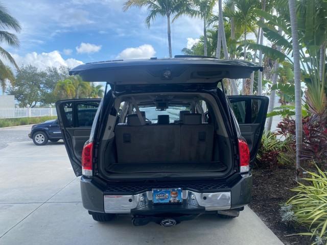 2006 Granite Metallic /Steel/Titanium Nissan Armada 4x4 SE LOW MILES 46,059 1 OWNER (5N1AA08B36N) with an 5.6L DOHC 32-Valve Endurance V8 Engine engine, Automatic transmission, located at 4701 North Dixie Hwy, Pompano Beach, FL, 33064, (954) 422-2889, 26.240938, -80.123474 - OUR WEBPAGE FLORIDACARS1.COM HAS OVER 100 PHOTOS AND FREE CARFAX LINK 2006 NISSAN ARMADA LE LEATHER SUNROOF LOADED TOP OF THE LINE VIN: 5N1AA08B36N727681 5 N 1 A A 0 8 B 3 6 N 7 2 7 6 8 1 4 DOOR WAGON/SPORT UTILITY 5.6L V8 F DOHC 32V GASOLINE 18 MPG REAR WHEEL DRIVE W/ 4X4 Features 4WD/AWD ABS Brake - Photo#15