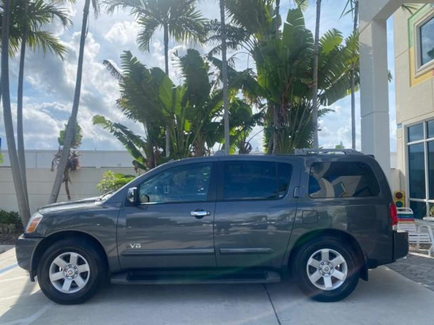2006 Granite Metallic /Steel/Titanium Nissan Armada SUV 4x4 SE LOW MILES 46,059 1 OWNER (5N1AA08B36N) with an 5.6L DOHC 32-Valve Endurance V8 Engine engine, Automatic transmission, located at 4701 North Dixie Hwy, Pompano Beach, FL, 33064, (954) 422-2889, 26.240938, -80.123474 - OUR WEBPAGE FLORIDACARS1.COM HAS OVER 100 PHOTOS AND FREE CARFAX LINK 2006 NISSAN ARMADA LE LEATHER SUNROOF LOADED TOP OF THE LINE VIN: 5N1AA08B36N727681 5 N 1 A A 0 8 B 3 6 N 7 2 7 6 8 1 4 DOOR WAGON/SPORT UTILITY 5.6L V8 F DOHC 32V GASOLINE 18 MPG REAR WHEEL DRIVE W/ 4X4 Features 4WD/AWD ABS Brake - Photo#31