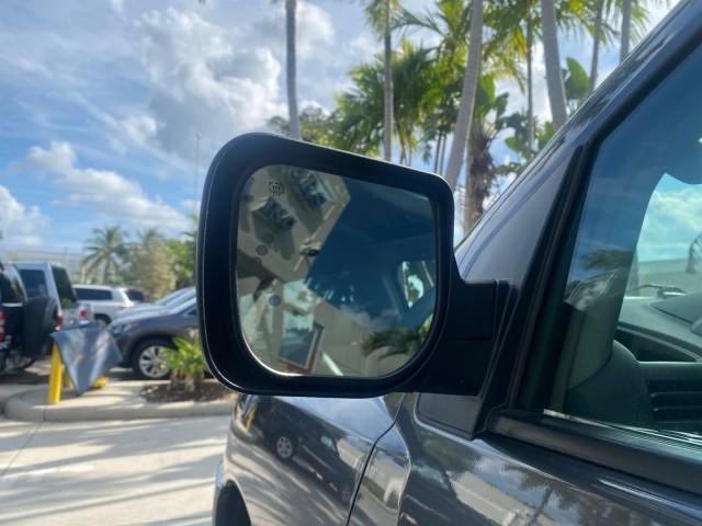 2006 Granite Metallic /Steel/Titanium Nissan Armada 4x4 SE LOW MILES 46,059 1 OWNER (5N1AA08B36N) with an 5.6L DOHC 32-Valve Endurance V8 Engine engine, Automatic transmission, located at 4701 North Dixie Hwy, Pompano Beach, FL, 33064, (954) 422-2889, 26.240938, -80.123474 - OUR WEBPAGE FLORIDACARS1.COM HAS OVER 100 PHOTOS AND FREE CARFAX LINK 2006 NISSAN ARMADA LE LEATHER SUNROOF LOADED TOP OF THE LINE VIN: 5N1AA08B36N727681 5 N 1 A A 0 8 B 3 6 N 7 2 7 6 8 1 4 DOOR WAGON/SPORT UTILITY 5.6L V8 F DOHC 32V GASOLINE 18 MPG REAR WHEEL DRIVE W/ 4X4 Features 4WD/AWD ABS Brake - Photo#40