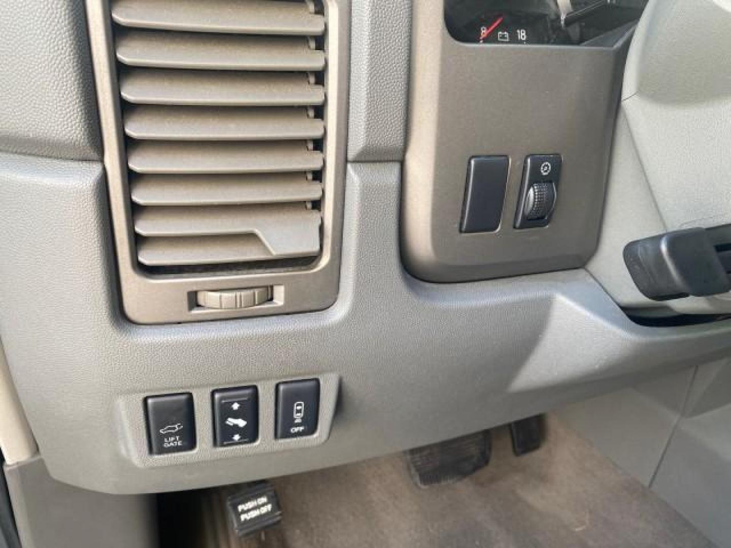 2006 Granite Metallic /Steel/Titanium Nissan Armada SUV 4x4 SE LOW MILES 46,059 1 OWNER (5N1AA08B36N) with an 5.6L DOHC 32-Valve Endurance V8 Engine engine, Automatic transmission, located at 4701 North Dixie Hwy, Pompano Beach, FL, 33064, (954) 422-2889, 26.240938, -80.123474 - OUR WEBPAGE FLORIDACARS1.COM HAS OVER 100 PHOTOS AND FREE CARFAX LINK 2006 NISSAN ARMADA LE LEATHER SUNROOF LOADED TOP OF THE LINE VIN: 5N1AA08B36N727681 5 N 1 A A 0 8 B 3 6 N 7 2 7 6 8 1 4 DOOR WAGON/SPORT UTILITY 5.6L V8 F DOHC 32V GASOLINE 18 MPG REAR WHEEL DRIVE W/ 4X4 Features 4WD/AWD ABS Brake - Photo#55