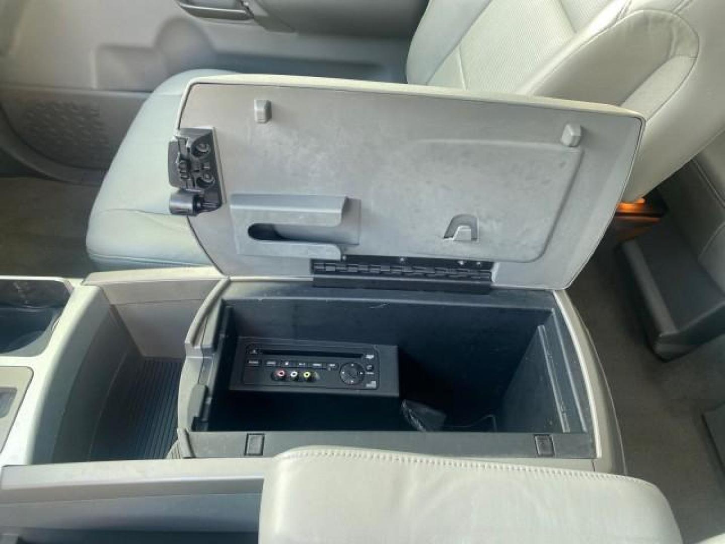 2006 Granite Metallic /Steel/Titanium Nissan Armada SUV 4x4 SE LOW MILES 46,059 1 OWNER (5N1AA08B36N) with an 5.6L DOHC 32-Valve Endurance V8 Engine engine, Automatic transmission, located at 4701 North Dixie Hwy, Pompano Beach, FL, 33064, (954) 422-2889, 26.240938, -80.123474 - OUR WEBPAGE FLORIDACARS1.COM HAS OVER 100 PHOTOS AND FREE CARFAX LINK 2006 NISSAN ARMADA LE LEATHER SUNROOF LOADED TOP OF THE LINE VIN: 5N1AA08B36N727681 5 N 1 A A 0 8 B 3 6 N 7 2 7 6 8 1 4 DOOR WAGON/SPORT UTILITY 5.6L V8 F DOHC 32V GASOLINE 18 MPG REAR WHEEL DRIVE W/ 4X4 Features 4WD/AWD ABS Brake - Photo#66