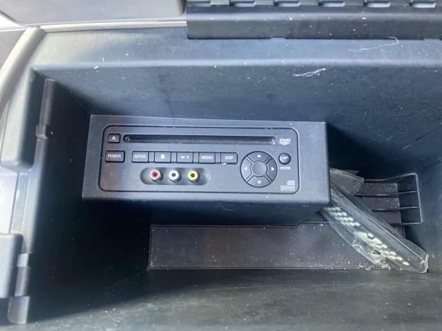 2006 Granite Metallic /Steel/Titanium Nissan Armada 4x4 SE LOW MILES 46,059 1 OWNER (5N1AA08B36N) with an 5.6L DOHC 32-Valve Endurance V8 Engine engine, Automatic transmission, located at 4701 North Dixie Hwy, Pompano Beach, FL, 33064, (954) 422-2889, 26.240938, -80.123474 - OUR WEBPAGE FLORIDACARS1.COM HAS OVER 100 PHOTOS AND FREE CARFAX LINK 2006 NISSAN ARMADA LE LEATHER SUNROOF LOADED TOP OF THE LINE VIN: 5N1AA08B36N727681 5 N 1 A A 0 8 B 3 6 N 7 2 7 6 8 1 4 DOOR WAGON/SPORT UTILITY 5.6L V8 F DOHC 32V GASOLINE 18 MPG REAR WHEEL DRIVE W/ 4X4 Features 4WD/AWD ABS Brake - Photo#67