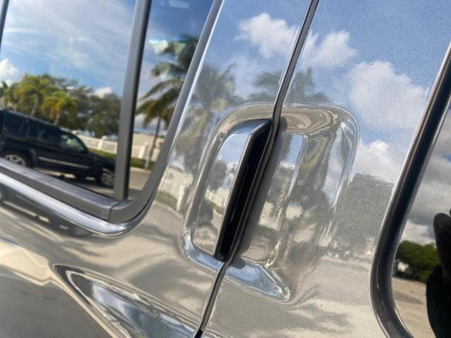 2006 Granite Metallic /Steel/Titanium Nissan Armada SUV 4x4 SE LOW MILES 46,059 1 OWNER (5N1AA08B36N) with an 5.6L DOHC 32-Valve Endurance V8 Engine engine, Automatic transmission, located at 4701 North Dixie Hwy, Pompano Beach, FL, 33064, (954) 422-2889, 26.240938, -80.123474 - OUR WEBPAGE FLORIDACARS1.COM HAS OVER 100 PHOTOS AND FREE CARFAX LINK 2006 NISSAN ARMADA LE LEATHER SUNROOF LOADED TOP OF THE LINE VIN: 5N1AA08B36N727681 5 N 1 A A 0 8 B 3 6 N 7 2 7 6 8 1 4 DOOR WAGON/SPORT UTILITY 5.6L V8 F DOHC 32V GASOLINE 18 MPG REAR WHEEL DRIVE W/ 4X4 Features 4WD/AWD ABS Brake - Photo#83