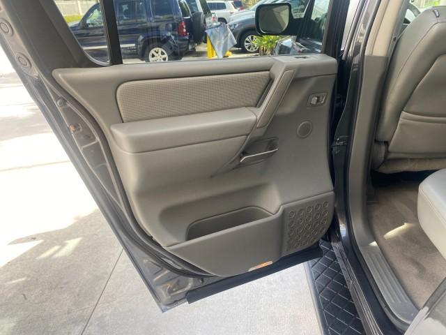 2006 Granite Metallic /Steel/Titanium Nissan Armada 4x4 SE LOW MILES 46,059 1 OWNER (5N1AA08B36N) with an 5.6L DOHC 32-Valve Endurance V8 Engine engine, Automatic transmission, located at 4701 North Dixie Hwy, Pompano Beach, FL, 33064, (954) 422-2889, 26.240938, -80.123474 - OUR WEBPAGE FLORIDACARS1.COM HAS OVER 100 PHOTOS AND FREE CARFAX LINK 2006 NISSAN ARMADA LE LEATHER SUNROOF LOADED TOP OF THE LINE VIN: 5N1AA08B36N727681 5 N 1 A A 0 8 B 3 6 N 7 2 7 6 8 1 4 DOOR WAGON/SPORT UTILITY 5.6L V8 F DOHC 32V GASOLINE 18 MPG REAR WHEEL DRIVE W/ 4X4 Features 4WD/AWD ABS Brake - Photo#84