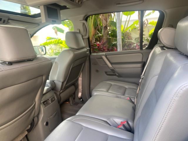 2006 Granite Metallic /Steel/Titanium Nissan Armada 4x4 SE LOW MILES 46,059 1 OWNER (5N1AA08B36N) with an 5.6L DOHC 32-Valve Endurance V8 Engine engine, Automatic transmission, located at 4701 North Dixie Hwy, Pompano Beach, FL, 33064, (954) 422-2889, 26.240938, -80.123474 - OUR WEBPAGE FLORIDACARS1.COM HAS OVER 100 PHOTOS AND FREE CARFAX LINK 2006 NISSAN ARMADA LE LEATHER SUNROOF LOADED TOP OF THE LINE VIN: 5N1AA08B36N727681 5 N 1 A A 0 8 B 3 6 N 7 2 7 6 8 1 4 DOOR WAGON/SPORT UTILITY 5.6L V8 F DOHC 32V GASOLINE 18 MPG REAR WHEEL DRIVE W/ 4X4 Features 4WD/AWD ABS Brake - Photo#87
