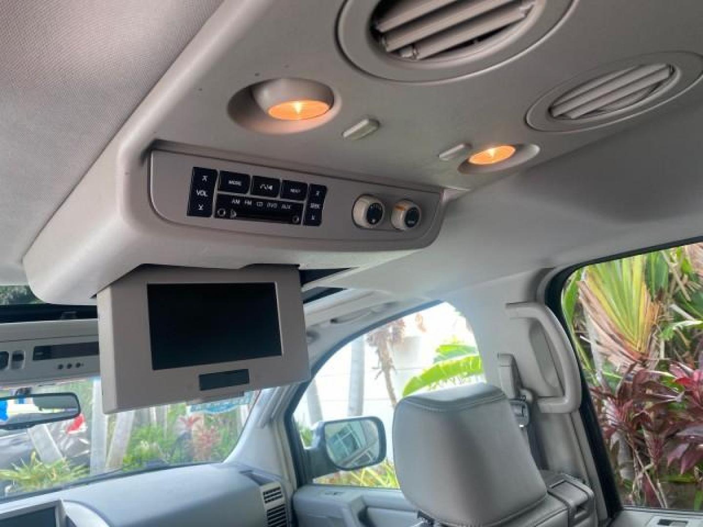 2006 Granite Metallic /Steel/Titanium Nissan Armada SUV 4x4 SE LOW MILES 46,059 1 OWNER (5N1AA08B36N) with an 5.6L DOHC 32-Valve Endurance V8 Engine engine, Automatic transmission, located at 4701 North Dixie Hwy, Pompano Beach, FL, 33064, (954) 422-2889, 26.240938, -80.123474 - OUR WEBPAGE FLORIDACARS1.COM HAS OVER 100 PHOTOS AND FREE CARFAX LINK 2006 NISSAN ARMADA LE LEATHER SUNROOF LOADED TOP OF THE LINE VIN: 5N1AA08B36N727681 5 N 1 A A 0 8 B 3 6 N 7 2 7 6 8 1 4 DOOR WAGON/SPORT UTILITY 5.6L V8 F DOHC 32V GASOLINE 18 MPG REAR WHEEL DRIVE W/ 4X4 Features 4WD/AWD ABS Brake - Photo#92