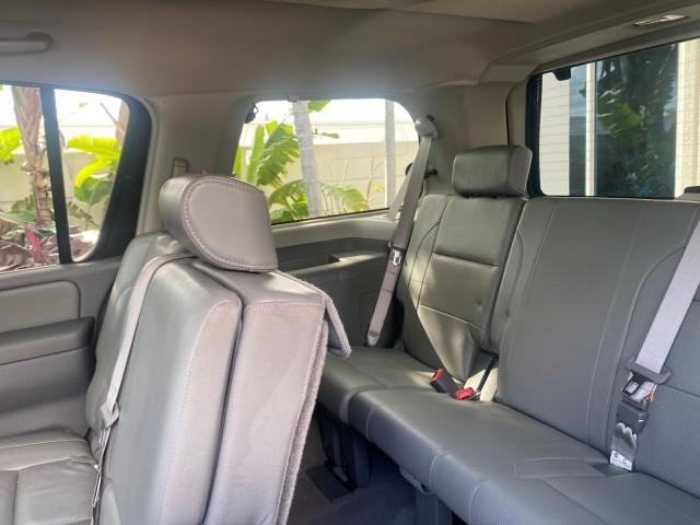 2006 Granite Metallic /Steel/Titanium Nissan Armada 4x4 SE LOW MILES 46,059 1 OWNER (5N1AA08B36N) with an 5.6L DOHC 32-Valve Endurance V8 Engine engine, Automatic transmission, located at 4701 North Dixie Hwy, Pompano Beach, FL, 33064, (954) 422-2889, 26.240938, -80.123474 - OUR WEBPAGE FLORIDACARS1.COM HAS OVER 100 PHOTOS AND FREE CARFAX LINK 2006 NISSAN ARMADA LE LEATHER SUNROOF LOADED TOP OF THE LINE VIN: 5N1AA08B36N727681 5 N 1 A A 0 8 B 3 6 N 7 2 7 6 8 1 4 DOOR WAGON/SPORT UTILITY 5.6L V8 F DOHC 32V GASOLINE 18 MPG REAR WHEEL DRIVE W/ 4X4 Features 4WD/AWD ABS Brake - Photo#98