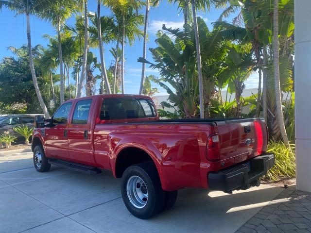 2008 Red /Camel Ford Super Duty F-350 DRW XL LOW MILES 43,076 4WD (1FTWW33Y68E) with an 6.8L SOHC 30-Valve SMFI Triton V10 Engine engine, Automatic transmission, located at 4701 North Dixie Hwy, Pompano Beach, FL, 33064, (954) 422-2889, 26.240938, -80.123474 - OUR WEBPAGE FLORIDACARS1.COM HAS OVER 100 PHOTOS AND FREE CARFAX LINK 2008 FORD F-350 SUPER DUTY XL 4WD VIN: 1FTWW33Y68EA98431 1 F T W W 3 3 Y 6 8 E A 9 8 4 3 1 CREW PICKUP 6.8L V10 F SOHC GASOLINE REAR WHEEL DRIVE W/ 4X4 Features 4WD/AWD ABS Brakes Air Conditioning AM/FM Stereo Automatic Transmissi - Photo#5