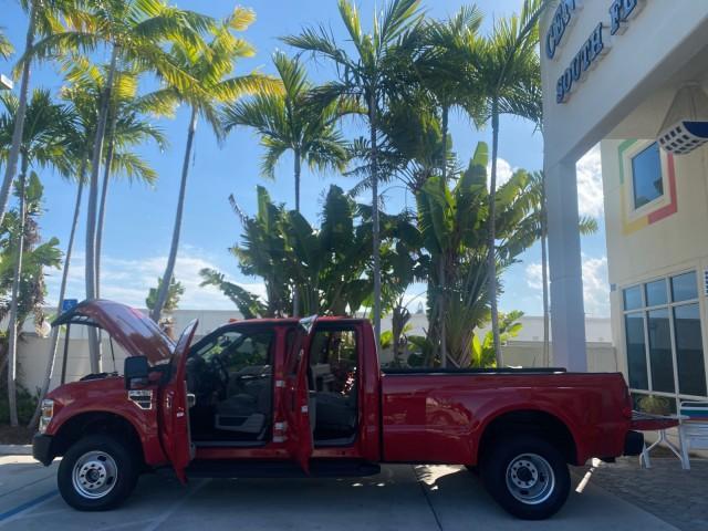 2008 Red /Camel Ford Super Duty F-350 DRW XL LOW MILES 43,076 4WD (1FTWW33Y68E) with an 6.8L SOHC 30-Valve SMFI Triton V10 Engine engine, Automatic transmission, located at 4701 North Dixie Hwy, Pompano Beach, FL, 33064, (954) 422-2889, 26.240938, -80.123474 - OUR WEBPAGE FLORIDACARS1.COM HAS OVER 100 PHOTOS AND FREE CARFAX LINK 2008 FORD F-350 SUPER DUTY XL 4WD VIN: 1FTWW33Y68EA98431 1 F T W W 3 3 Y 6 8 E A 9 8 4 3 1 CREW PICKUP 6.8L V10 F SOHC GASOLINE REAR WHEEL DRIVE W/ 4X4 Features 4WD/AWD ABS Brakes Air Conditioning AM/FM Stereo Automatic Transmissi - Photo#8