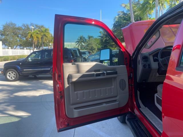 2008 Red /Camel Ford Super Duty F-350 DRW XL LOW MILES 43,076 4WD (1FTWW33Y68E) with an 6.8L SOHC 30-Valve SMFI Triton V10 Engine engine, Automatic transmission, located at 4701 North Dixie Hwy, Pompano Beach, FL, 33064, (954) 422-2889, 26.240938, -80.123474 - OUR WEBPAGE FLORIDACARS1.COM HAS OVER 100 PHOTOS AND FREE CARFAX LINK 2008 FORD F-350 SUPER DUTY XL 4WD VIN: 1FTWW33Y68EA98431 1 F T W W 3 3 Y 6 8 E A 9 8 4 3 1 CREW PICKUP 6.8L V10 F SOHC GASOLINE REAR WHEEL DRIVE W/ 4X4 Features 4WD/AWD ABS Brakes Air Conditioning AM/FM Stereo Automatic Transmissi - Photo#9