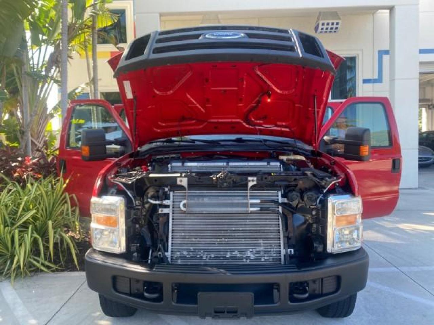 2008 Red /Camel Ford Super Duty F-350 DRW XL LOW MILES 43,076 4WD (1FTWW33Y68E) with an 6.8L SOHC 30-Valve SMFI Triton V10 Engine engine, Automatic transmission, located at 4701 North Dixie Hwy, Pompano Beach, FL, 33064, (954) 422-2889, 26.240938, -80.123474 - OUR WEBPAGE FLORIDACARS1.COM HAS OVER 100 PHOTOS AND FREE CARFAX LINK 2008 FORD F-350 SUPER DUTY XL 4WD VIN: 1FTWW33Y68EA98431 1 F T W W 3 3 Y 6 8 E A 9 8 4 3 1 CREW PICKUP 6.8L V10 F SOHC GASOLINE REAR WHEEL DRIVE W/ 4X4 Features 4WD/AWD ABS Brakes Air Conditioning AM/FM Stereo Automatic Transmissi - Photo#17
