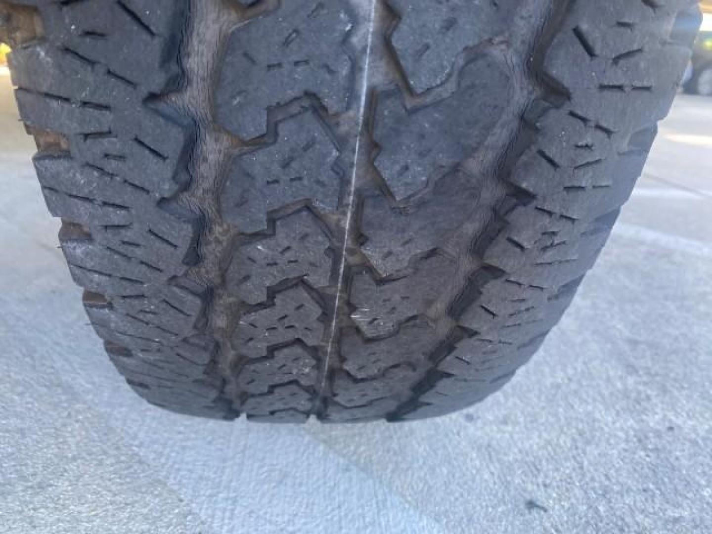 2008 Red /Camel Ford Super Duty F-350 DRW XL LOW MILES 43,076 4WD (1FTWW33Y68E) with an 6.8L SOHC 30-Valve SMFI Triton V10 Engine engine, Automatic transmission, located at 4701 North Dixie Hwy, Pompano Beach, FL, 33064, (954) 422-2889, 26.240938, -80.123474 - OUR WEBPAGE FLORIDACARS1.COM HAS OVER 100 PHOTOS AND FREE CARFAX LINK 2008 FORD F-350 SUPER DUTY XL 4WD VIN: 1FTWW33Y68EA98431 1 F T W W 3 3 Y 6 8 E A 9 8 4 3 1 CREW PICKUP 6.8L V10 F SOHC GASOLINE REAR WHEEL DRIVE W/ 4X4 Features 4WD/AWD ABS Brakes Air Conditioning AM/FM Stereo Automatic Transmissi - Photo#20